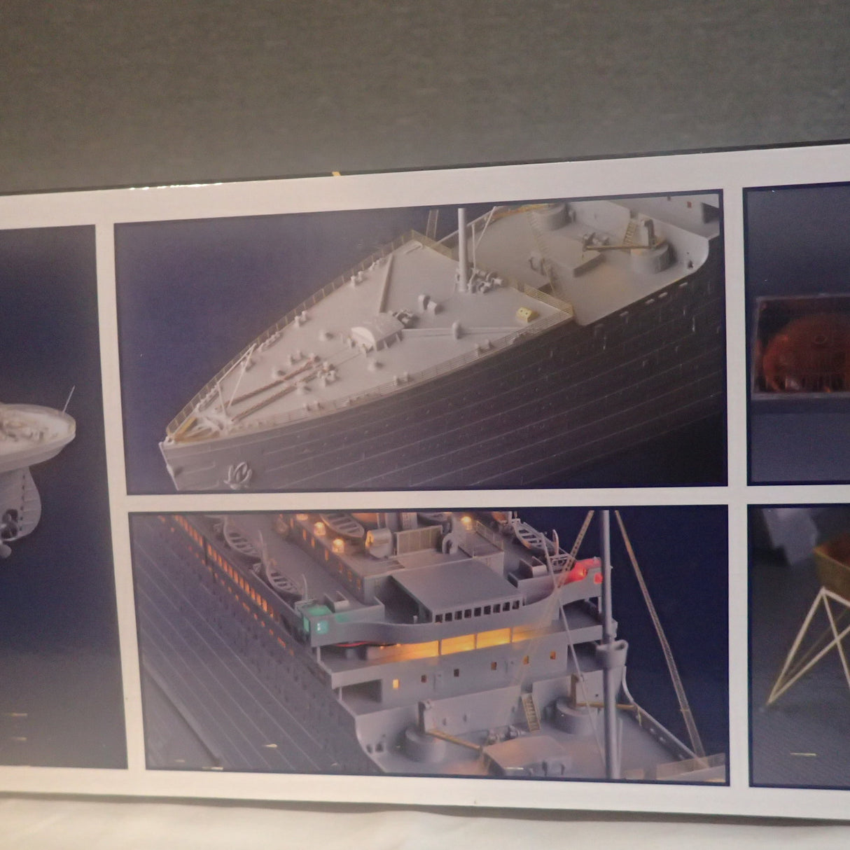 Trumpeter TR03719 - 1/200 Titanic (w/ LED Light Set) Plastic Model Kit