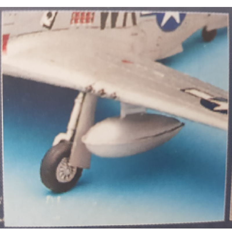 Academy - 1/72 Scale - The Fighter of World War II P-51D Plastic Model Kit