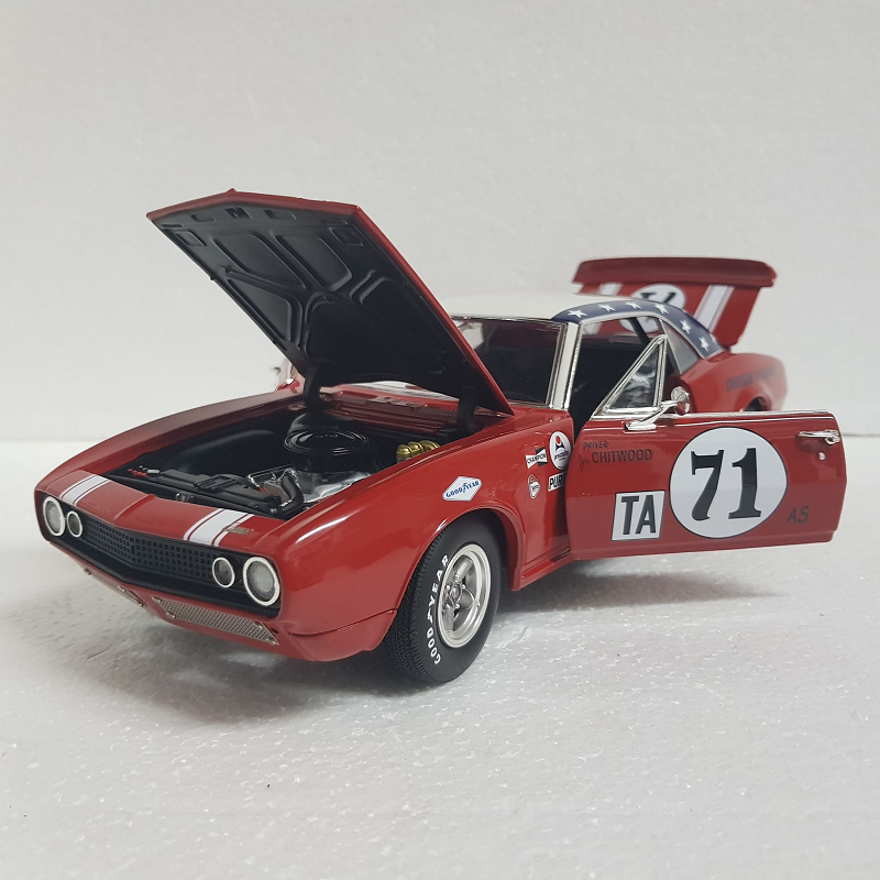 ACME A1805712 - 1/18 Scale Joie Chitwood's Chargin' Cherokee 1967 Chevrolet Camaro 1968 Daytona 24 Hours Diecast Scale Model Replica