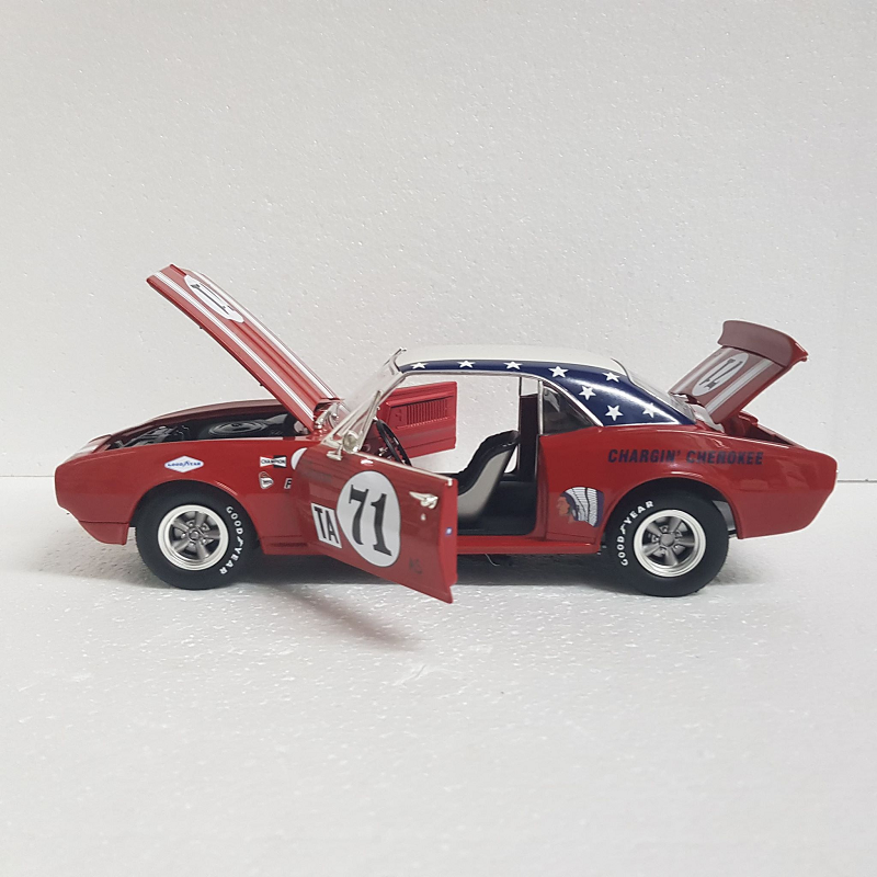 ACME A1805712 - 1/18 Scale Joie Chitwood's Chargin' Cherokee 1967 Chevrolet Camaro 1968 Daytona 24 Hours Diecast Scale Model Replica
