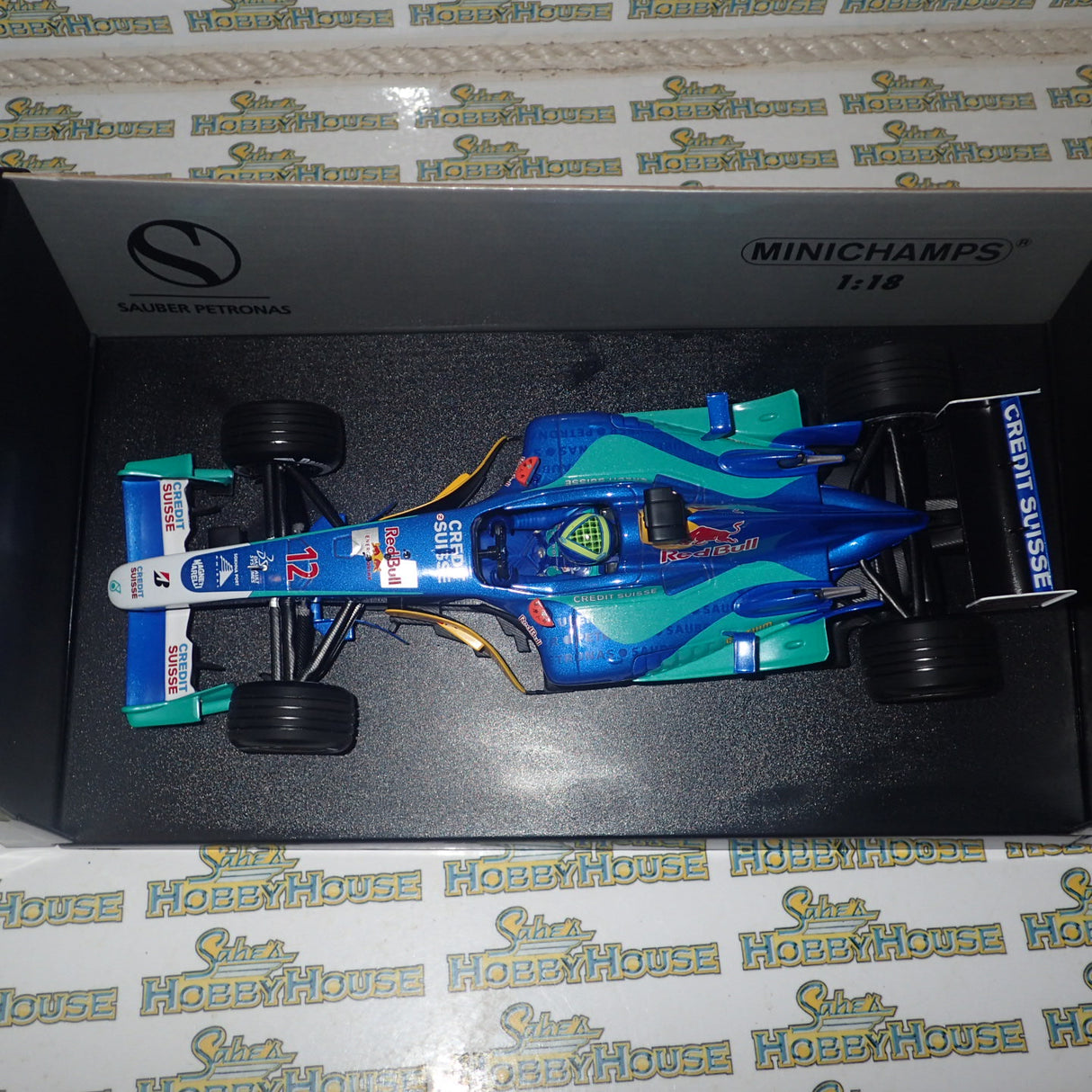 MINICHAMPS 100 040012 1/18 SCALE SAUBER PETRONAS C23 F.MASSA 2004