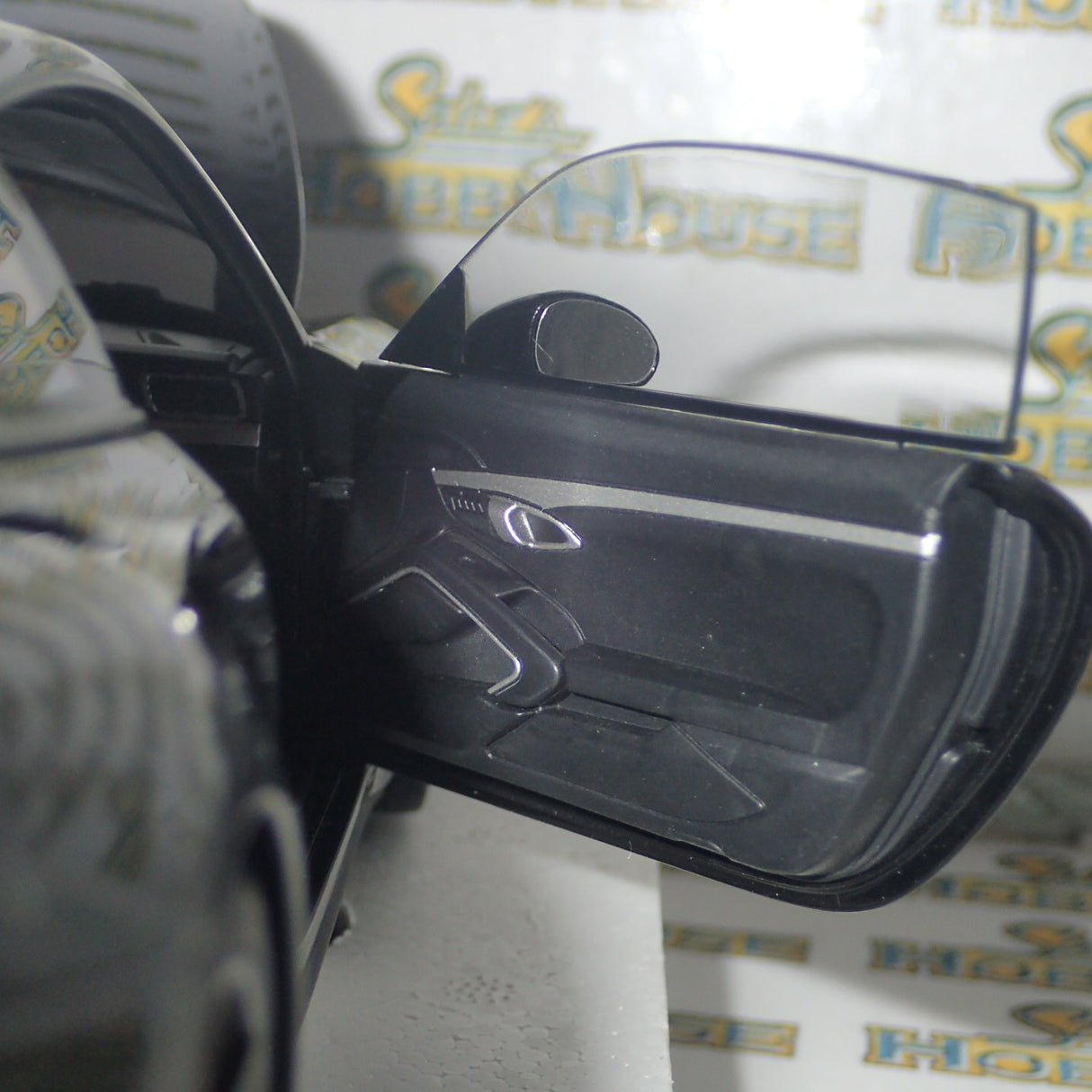 MINICHAMPS 100 062724 - 1/18 PORSCHE 911 GT3 2013 Black M. to 300 units worldwide