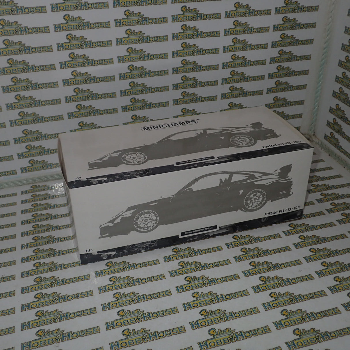 MINICHAMPS 100 062724 - 1/18 PORSCHE 911 GT3 2013 Black M. to 300 units worldwide