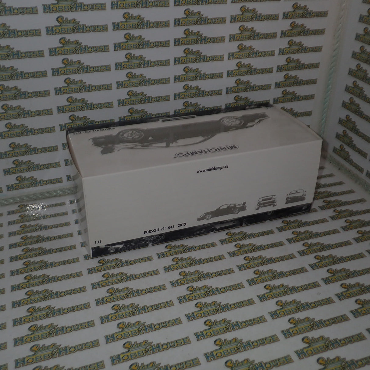 MINICHAMPS 100 062724 - 1/18 PORSCHE 911 GT3 2013 Black M. to 300 units worldwide