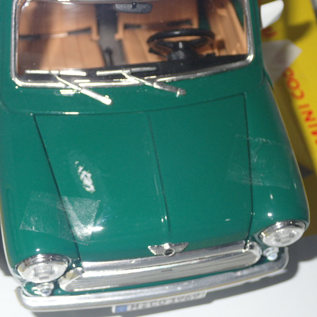 Bburago Gold 12036 - 1/18 1969 Mini Cooper Diecast Model Replica