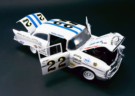 ACME A1807002 - 1/18 Scale Fireball Roberts 1957 Chevrolet Belair Diecast Model Replica