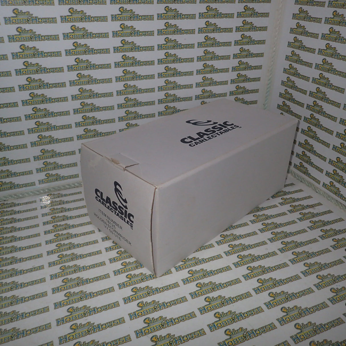 Classic Carlectables 18125 - Resale 1/18 VY SS Ute Holden Stormriders