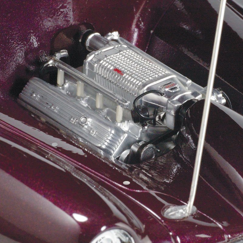 Classic Carlectables 18221 - 1/18 Scale Holden Efijy Diecast Model Replica
