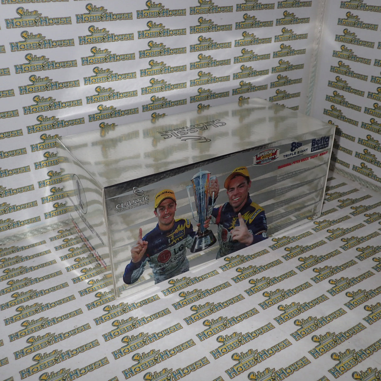 Classic Carlectables 18273 - 1:18 Ford BA Falcon 2006 Triple Eight Race Engineering Lowndes/Wincup Bathurst 1000