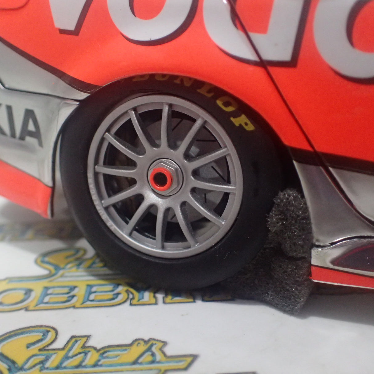 Classic Carlectables 18490 - 1/18 Scale - Mark Skaifes Final V8 Supercar Race 2011 Team Vodafone Holden VE Commodore Diecast Scale Model Replica