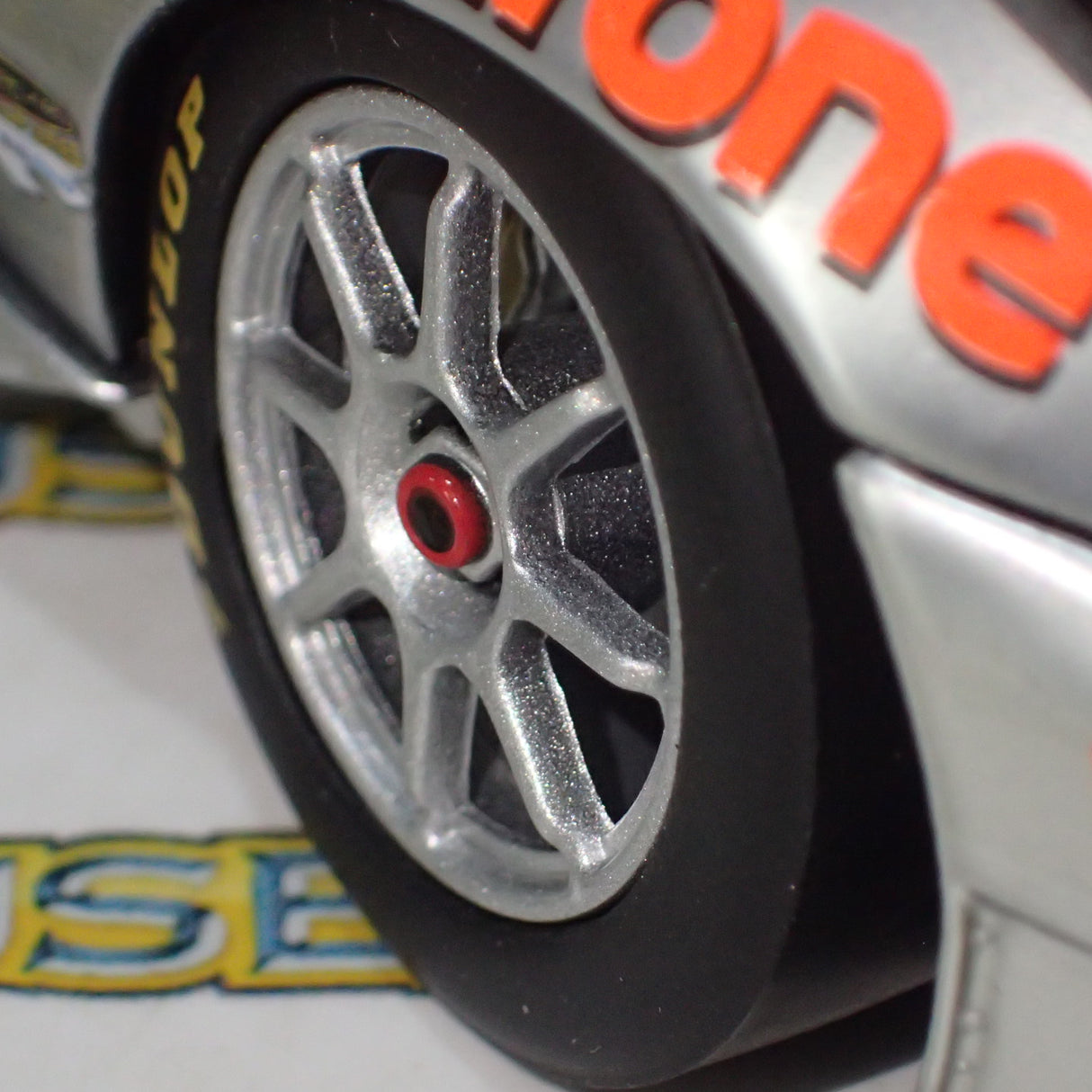 Classic Carlectables 18588 - 1:18 Jamie Whincup's 2008 Red Dust Darwin Livery Team Vodefone Ford BF Falcon