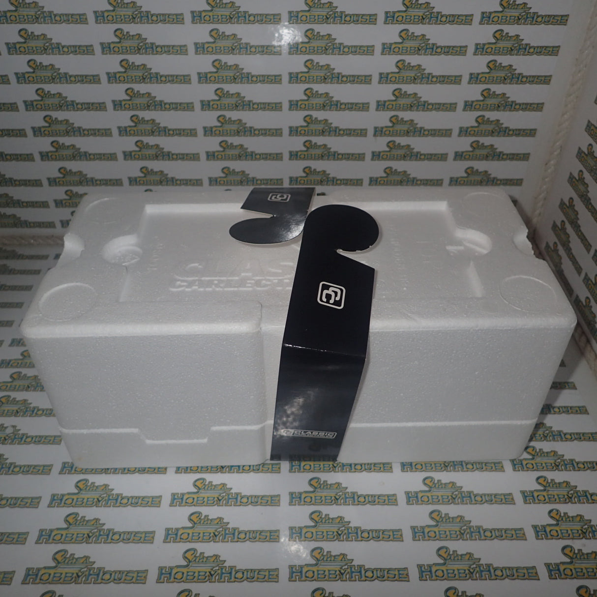 Classic Carlectables - 1/18 Scale - 18605 Holden HR Premier in Landale Gold Metallic Diecast Scale Model Replica