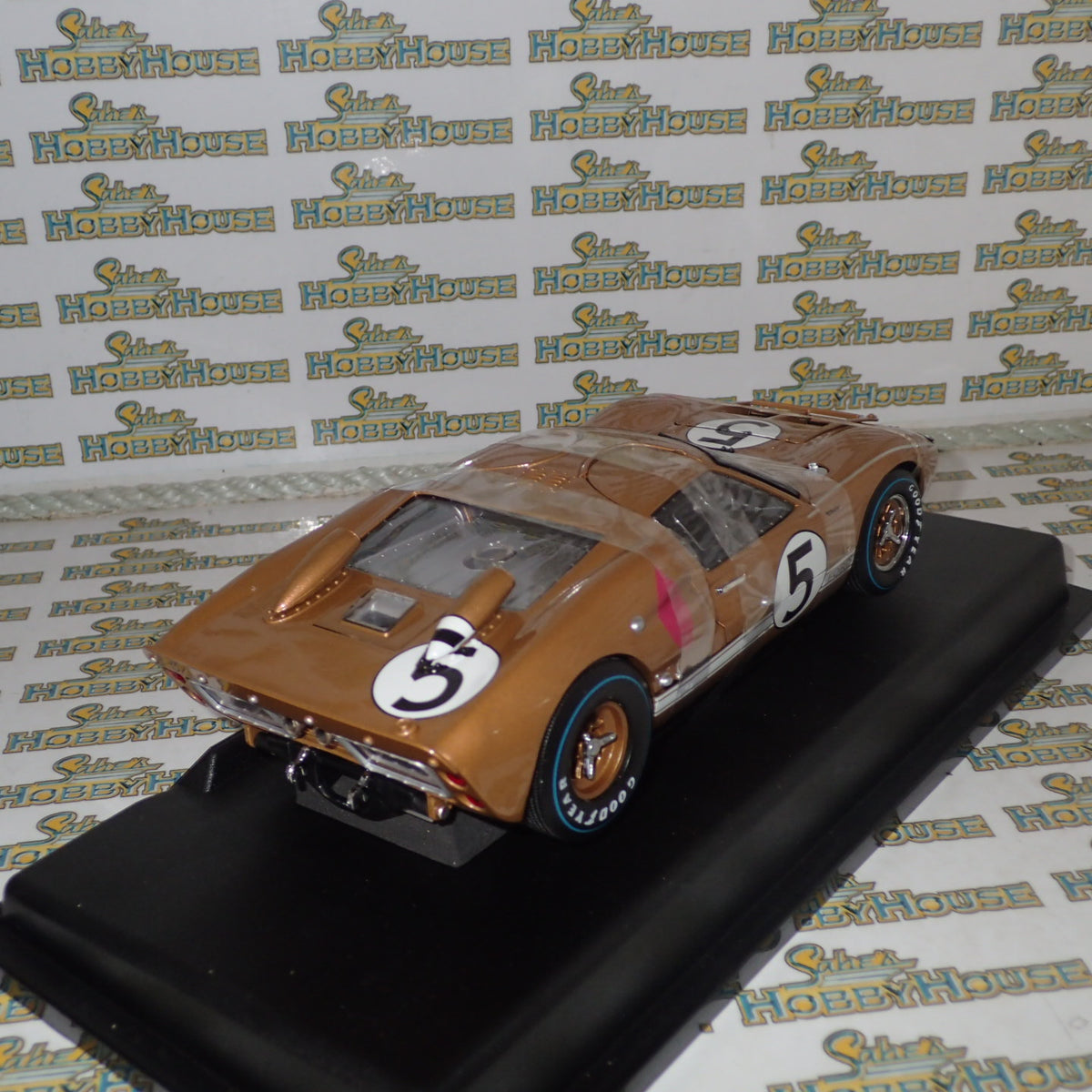 Shelby Collectibles 223168 - Set of 3 1/18 Scale Exclusive 50th Anniversary Edition of Ford's 1-2-3 Finish at the 1966 24 Hours of Le Mans.