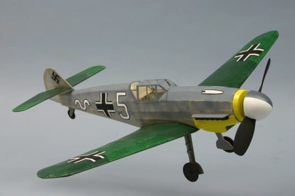 Dumas Aircraft 225 - MESSERSCHMITT ME-109 G, KIT