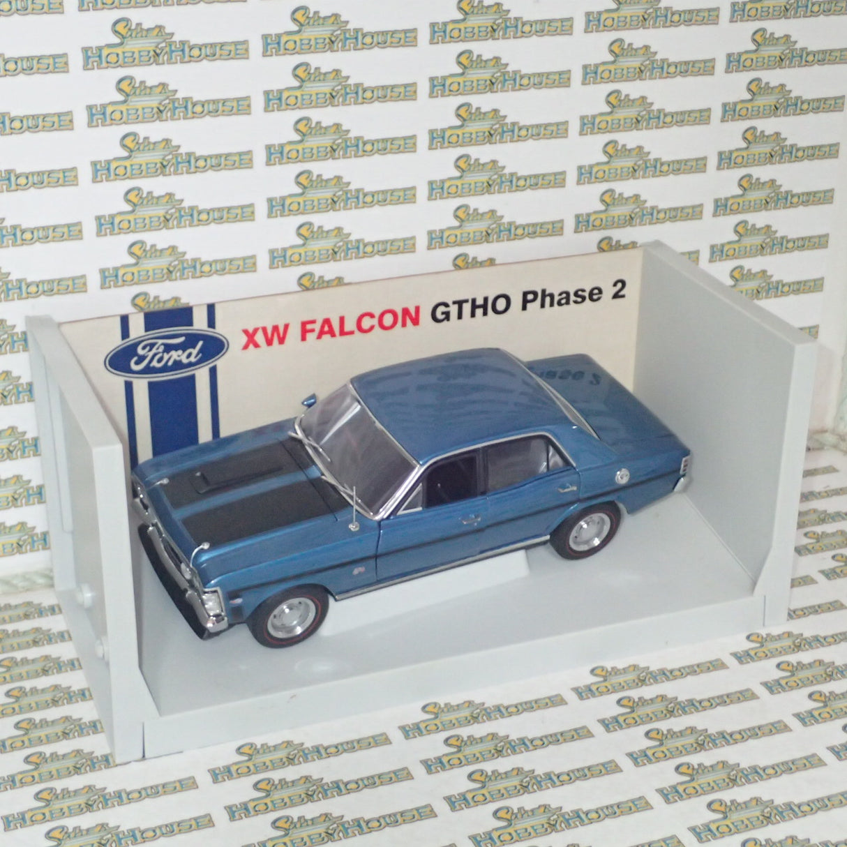 Biante 22732 - 1:18 Ford Falcon XW GTHO Phase 2 Starlight Blue Die-Cast Replica