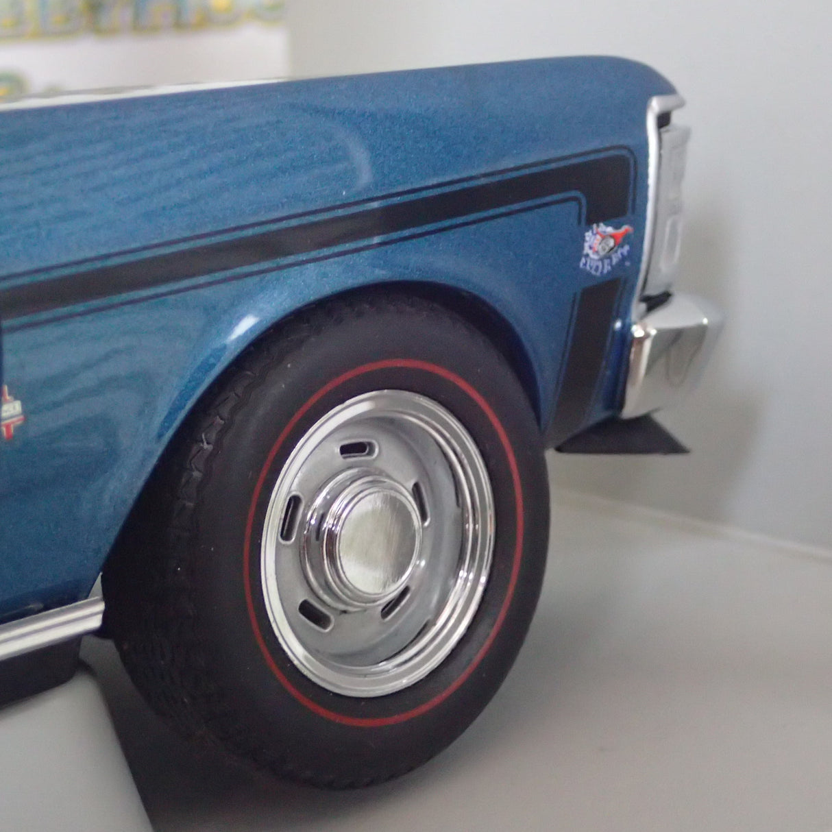 Biante 22732 - 1:18 Ford Falcon XW GTHO Phase 2 Starlight Blue Die-Cast Replica