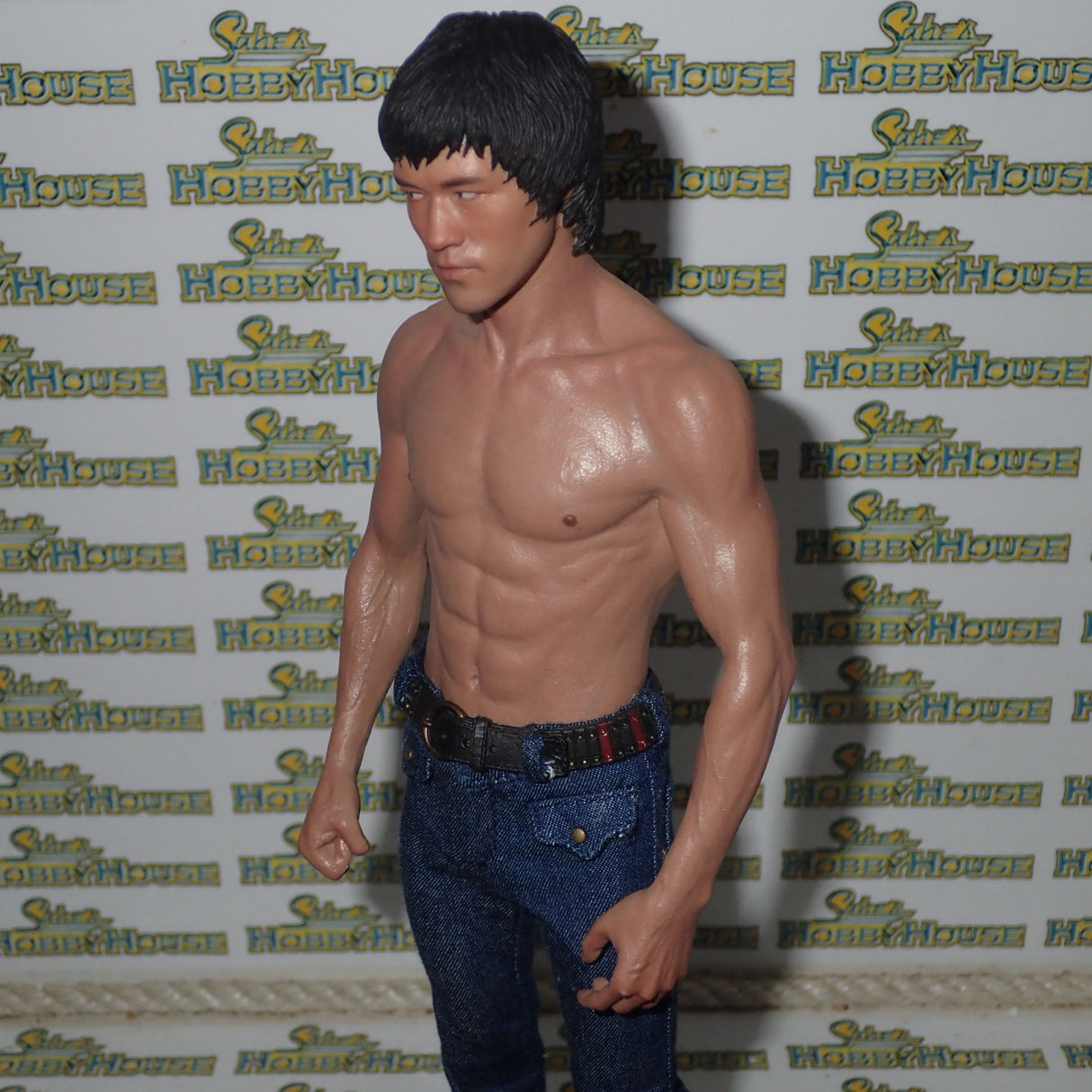 Enterbay 280873 - Black Label BL-1 1/6 Scale Bruce Lee Statue