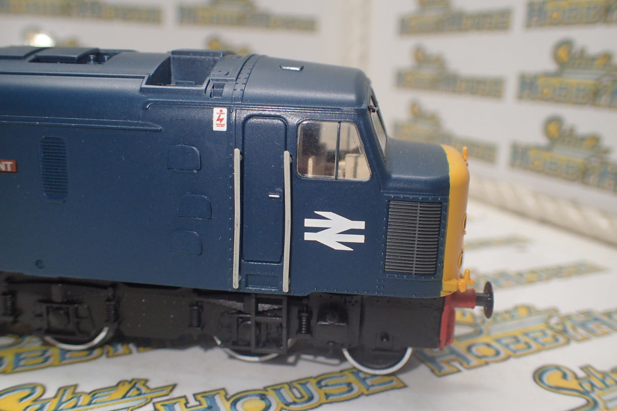 Bachmann 32-651 - HO/00 Scale Class 44 Diesel 44 008 'PENYGHENT' BR Blue Locomotive