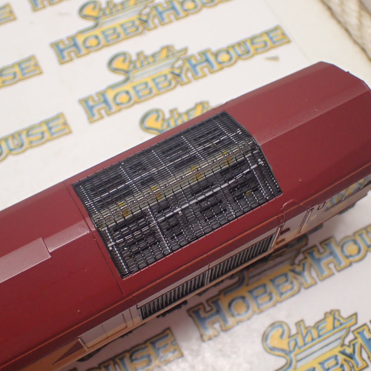 Bachmann Branchline 32-725DS - HO/00 Class 66 66022 'Lafarge Charnwood' in EWS Livery (DCC Sound Fitted) DCC fitted, with sound