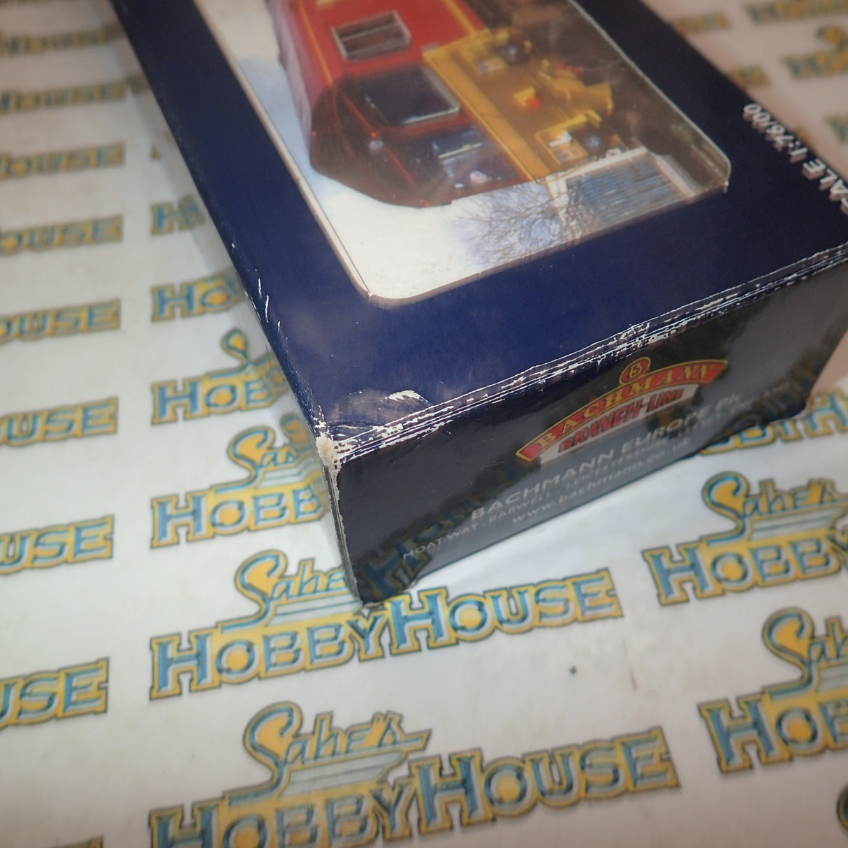 Bachmann Branchline 32-725DS - HO/00 Class 66 66022 'Lafarge Charnwood' in EWS Livery (DCC Sound Fitted) DCC fitted, with sound