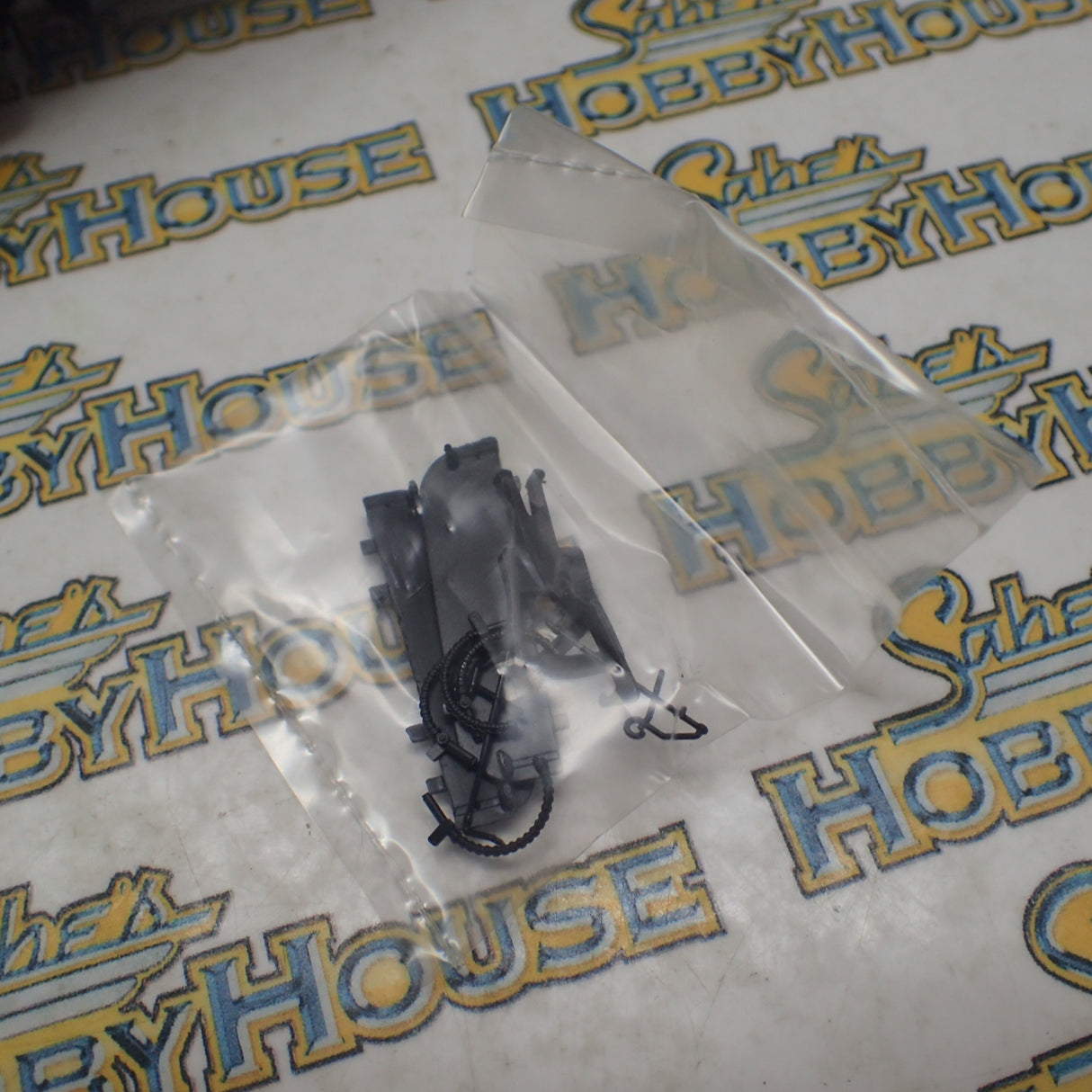 Bachmann Branchline 32-725DS - HO/00 Class 66 66022 'Lafarge Charnwood' in EWS Livery (DCC Sound Fitted) DCC fitted, with sound