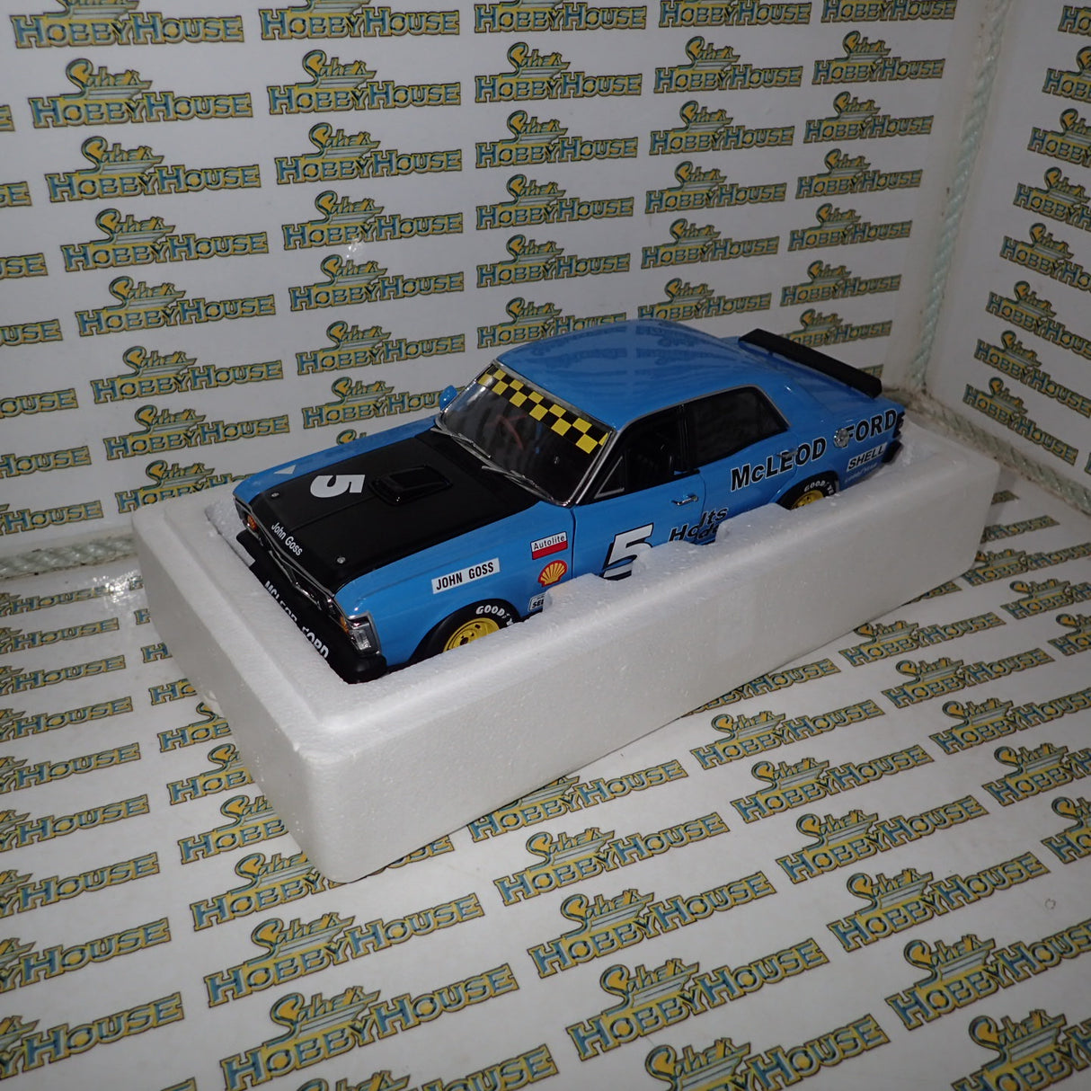 Biante AutoArt - 87182 1/18 Scale XY Falcon GTHO Phase 3 John Goss McLeod Ford.