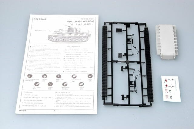 TRUMPETER - 1:72 Scale 07244 “Tiger”1 tank(Late) Plastic Model Kit