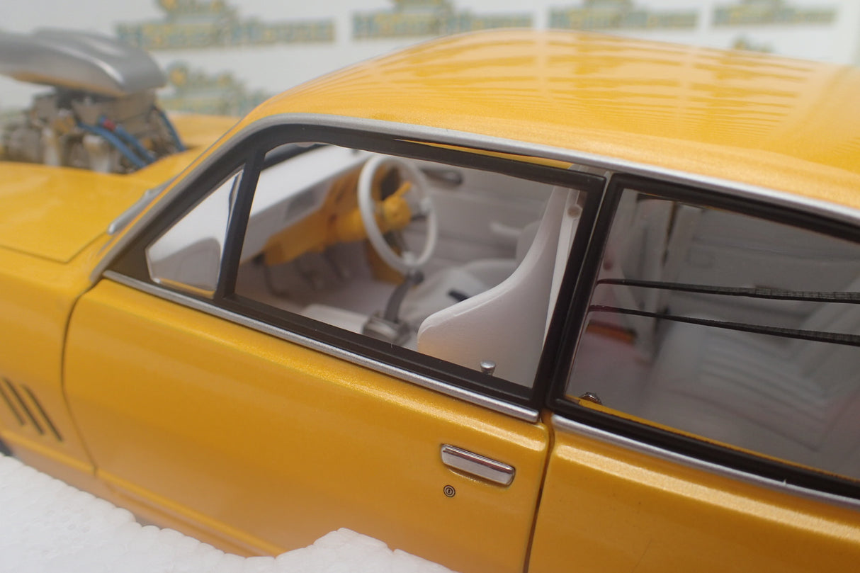 Autoart 72577 - 1/18 Scale - Holden LJ Torana GTR XU-1 Street Machine in Metallic Yellow Diecast Scale Model Replica