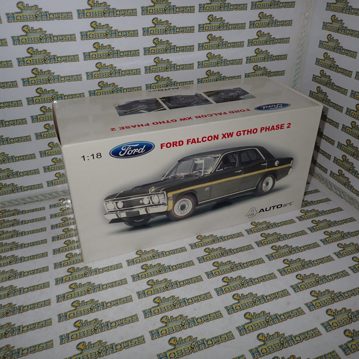 Biante 72872 - 1:18 Ford Falcon XW GTHO Phase 2 Reef Green Die-Cast Replica