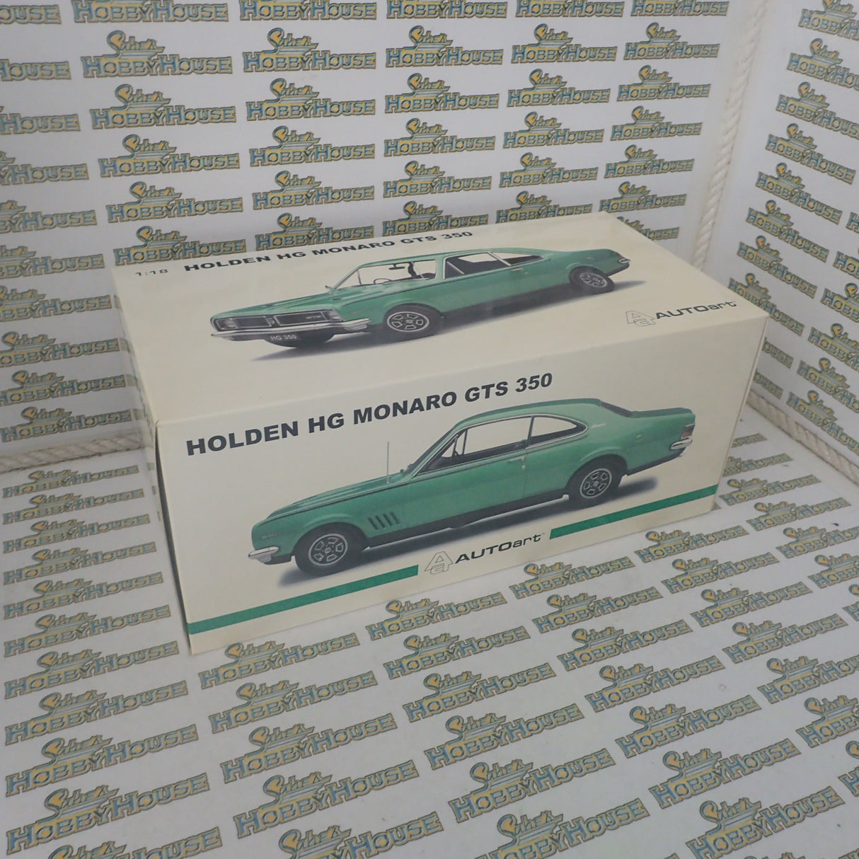 Biante 73403 - 1/18 scale Holden HG GTS 3550 Monaro Coupe in Lakeside Green