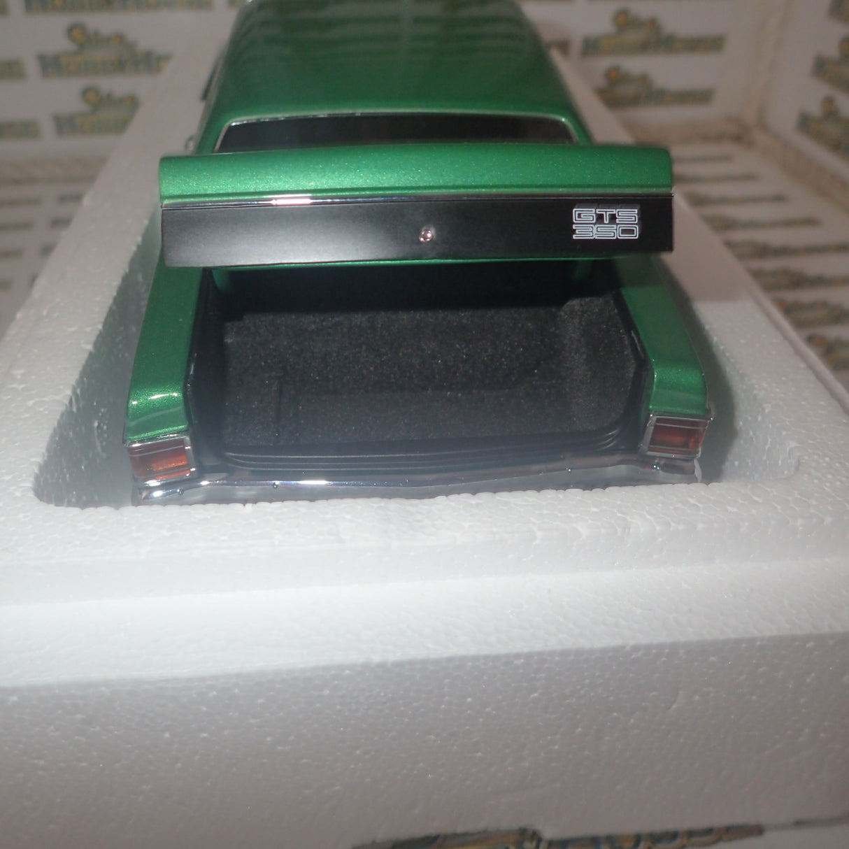 Biante 73403 - 1/18 scale Holden HG GTS 3550 Monaro Coupe in Lakeside Green