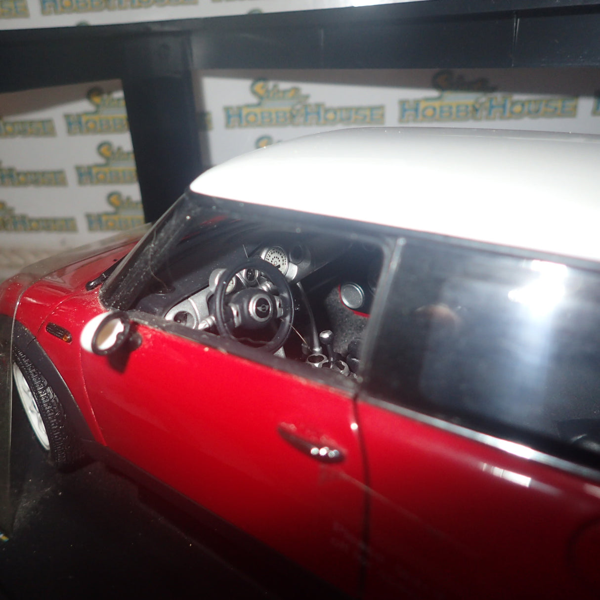 AutoArt 74822 - 1/18 Scale - BMW Mini Cooper Red