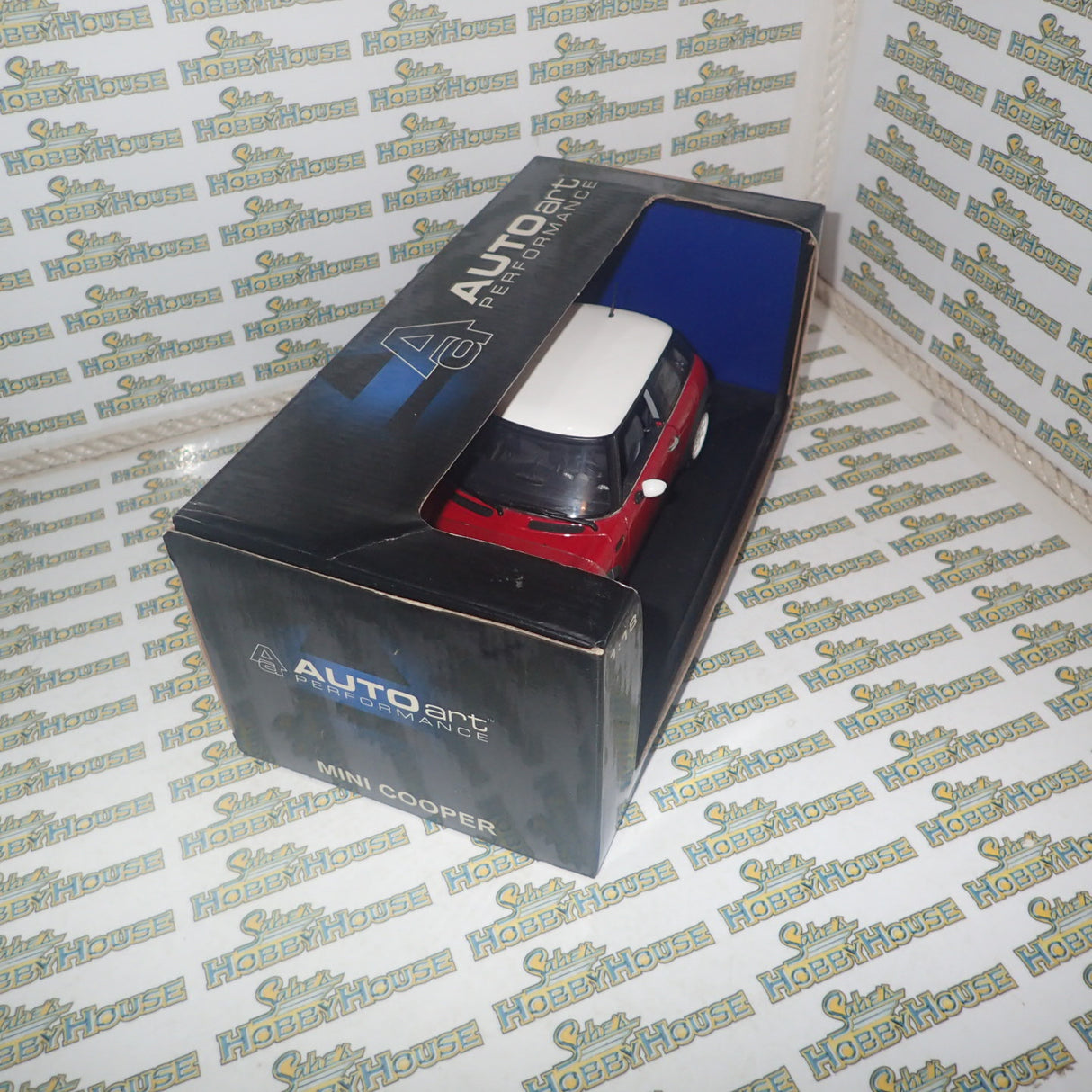 AutoArt 74822 - 1/18 Scale - BMW Mini Cooper Red