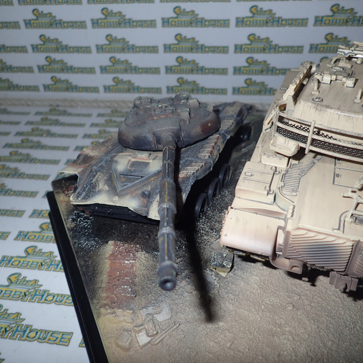 Forces of Valor 80109 - 1/32 Patton M60 A1 tank of the American army.