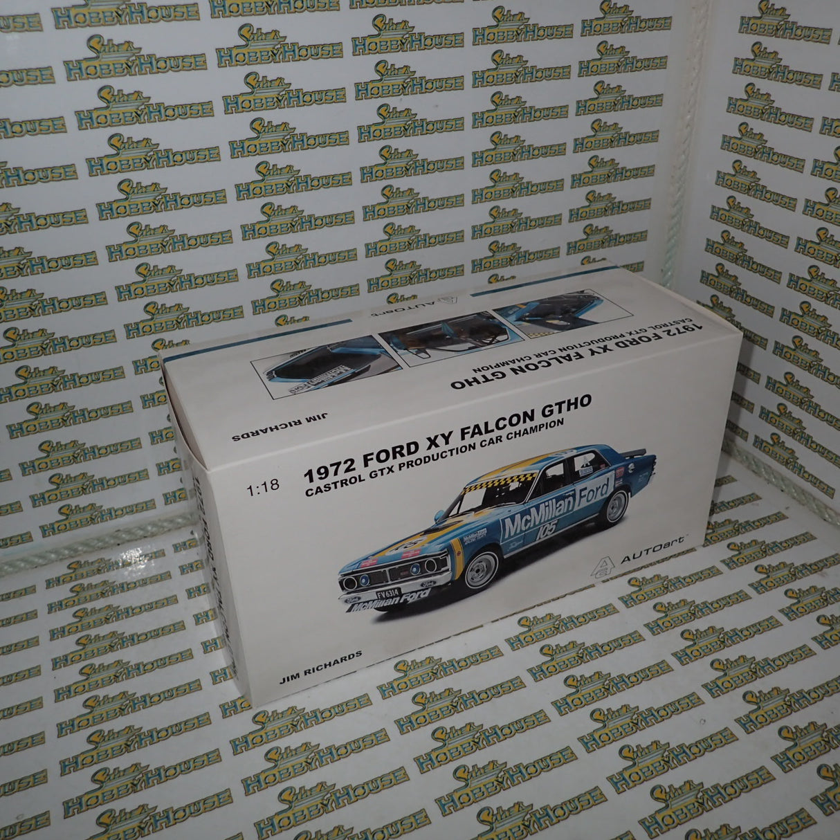 Biante Autoart 87216 - 1/18 Scale 1972 Ford XY Falcon GTHO Phase III Castrol GTX New Zealand Production Car Champion Winner #105 - Jim Richards