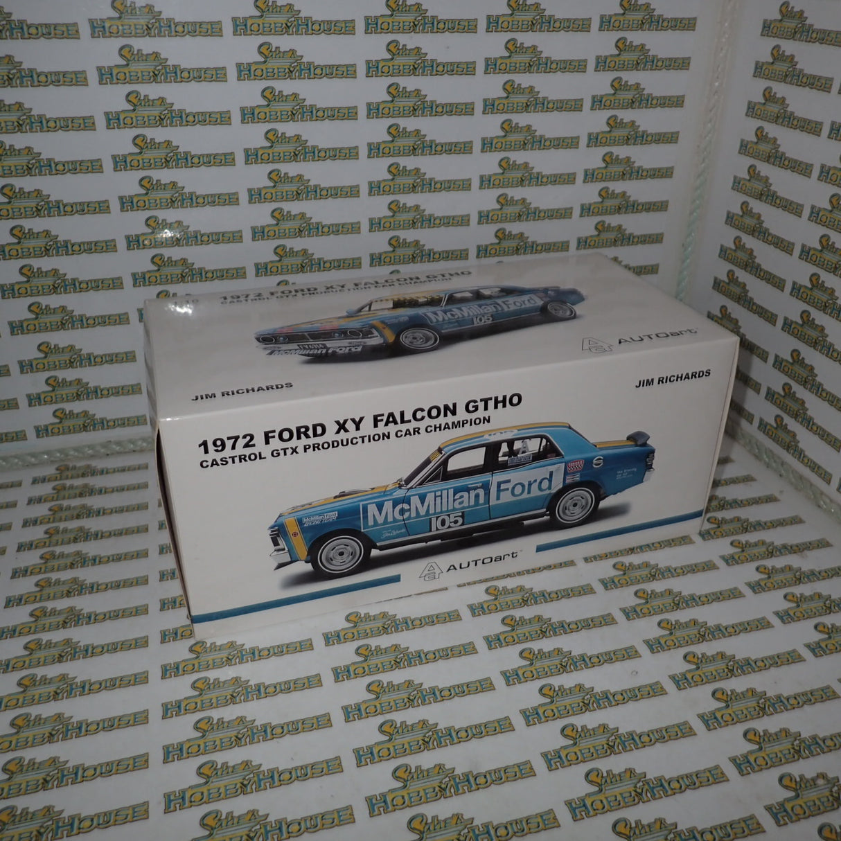 Biante Autoart 87216 - 1/18 Scale 1972 Ford XY Falcon GTHO Phase III Castrol GTX New Zealand Production Car Champion Winner #105 - Jim Richards