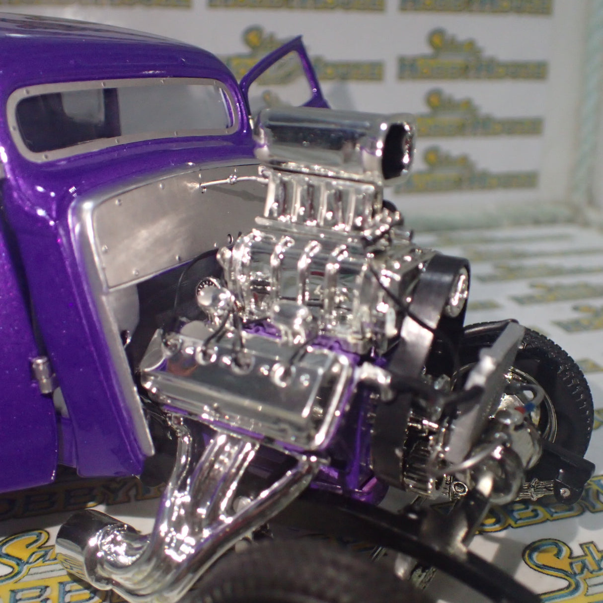 ACME A1800925 - 1/18 Scale 1933 GASSER - PLUM CRAZY