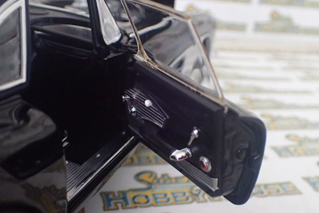 ACME A1800930 - 1/18 Scale 1961 Chevrolet Corvette Gasser - Showtime