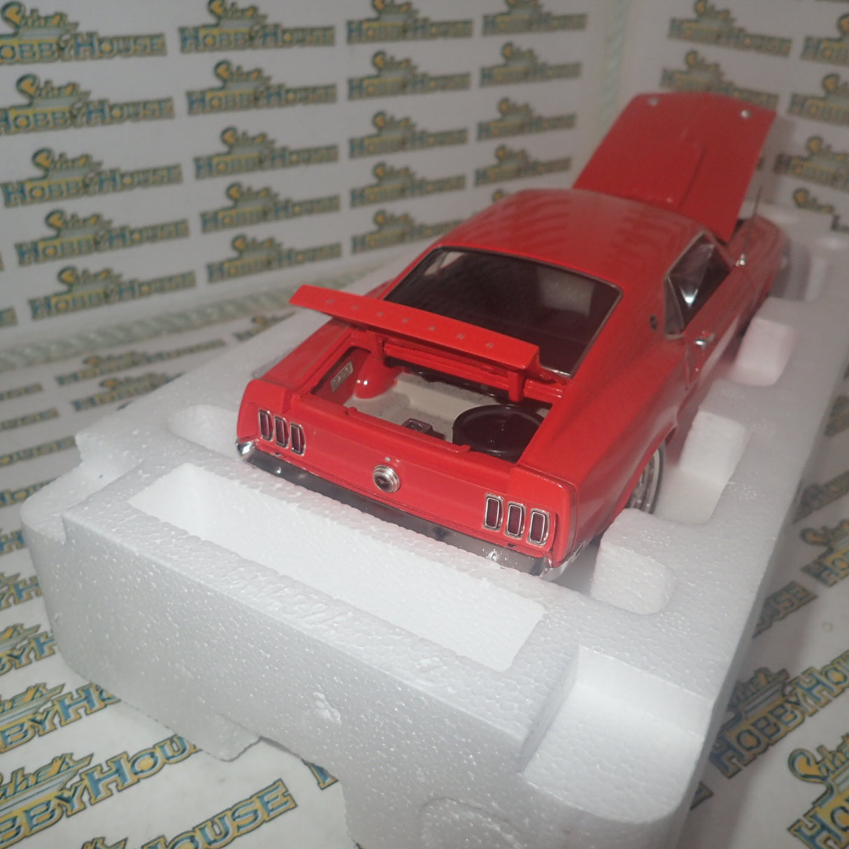 ACME A1801890 -1/18 1969 Ford Mustang 600 Flower Power Red Diecast Scale Model Replica