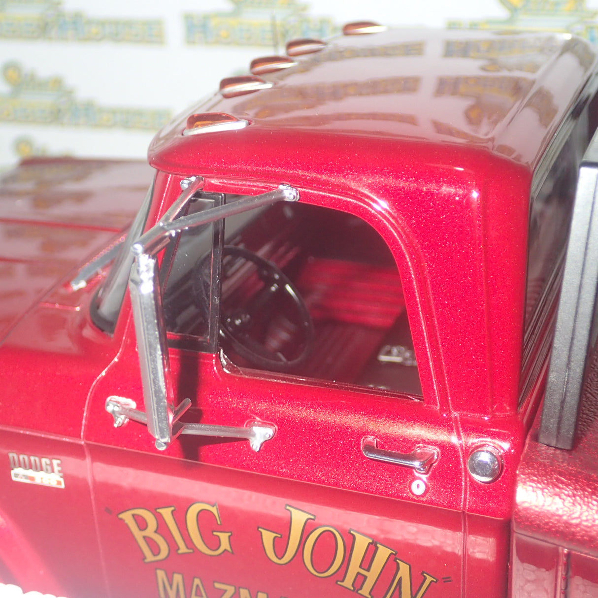 ACME A1801915 - 1/18 Scale 1970 Dodge D-300 Ramp Truck Mazmanian Diecast Scale Model Replica