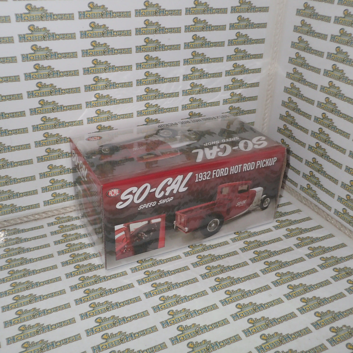 ACME A1804107 - 1/18 Scale 1932 Ford Truck - So-Cal Speed Shop Die-cast Model Replica