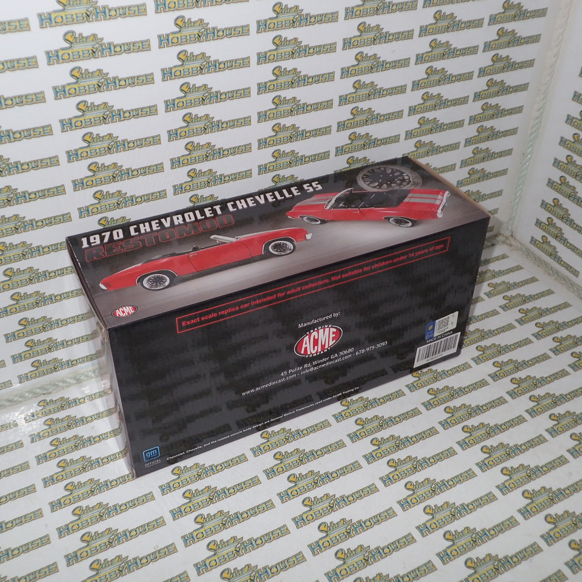 ACME A1805518 - 1/18 Scale 1970 CHEVROLET CHEVELLE SS CONVERTIBLE RESTOMOD Diecast Scale Model Replica