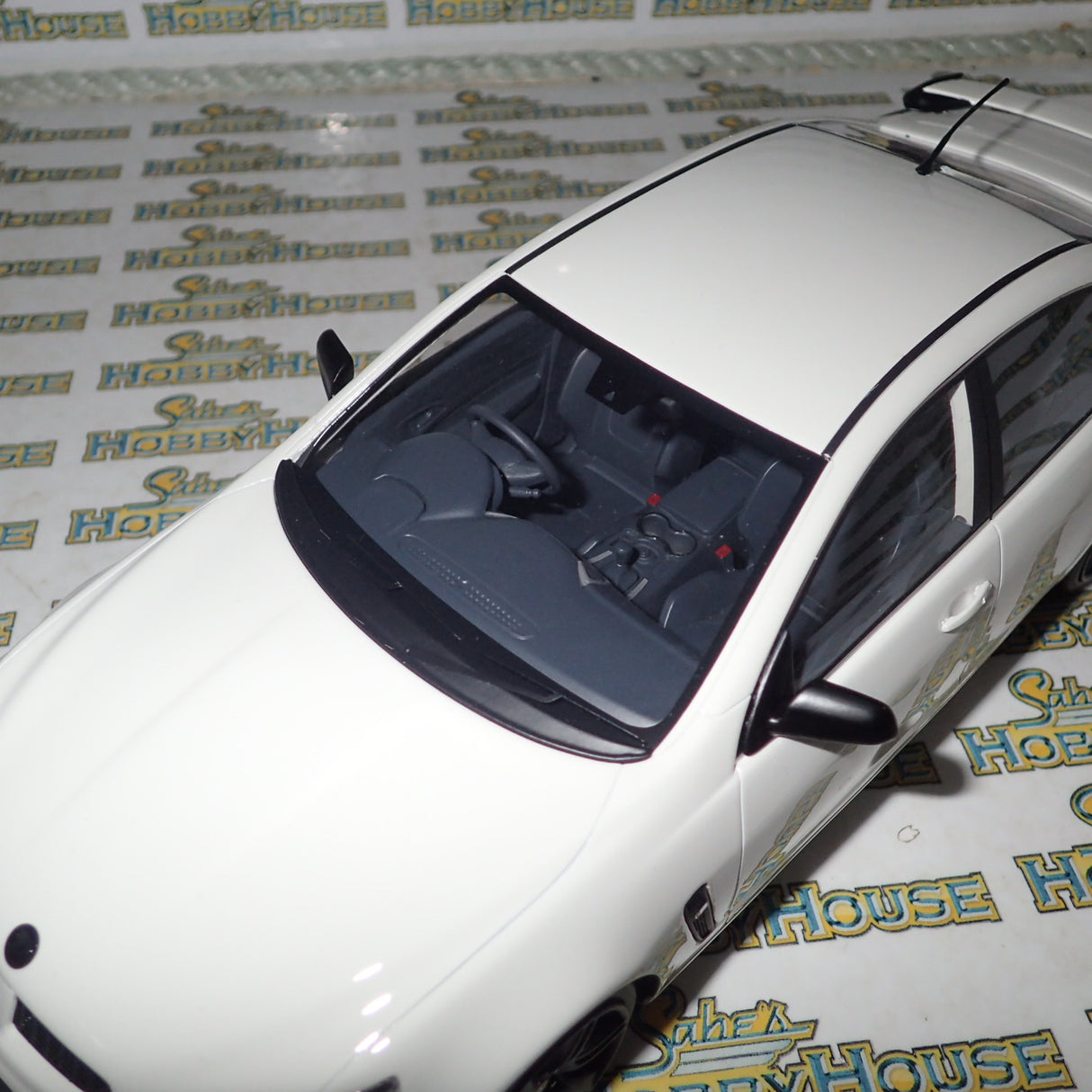 Apex Replicas - 1/18 Scale - #AR81501 Gen-F GTS 2014 in Heron White Scale Model Replica