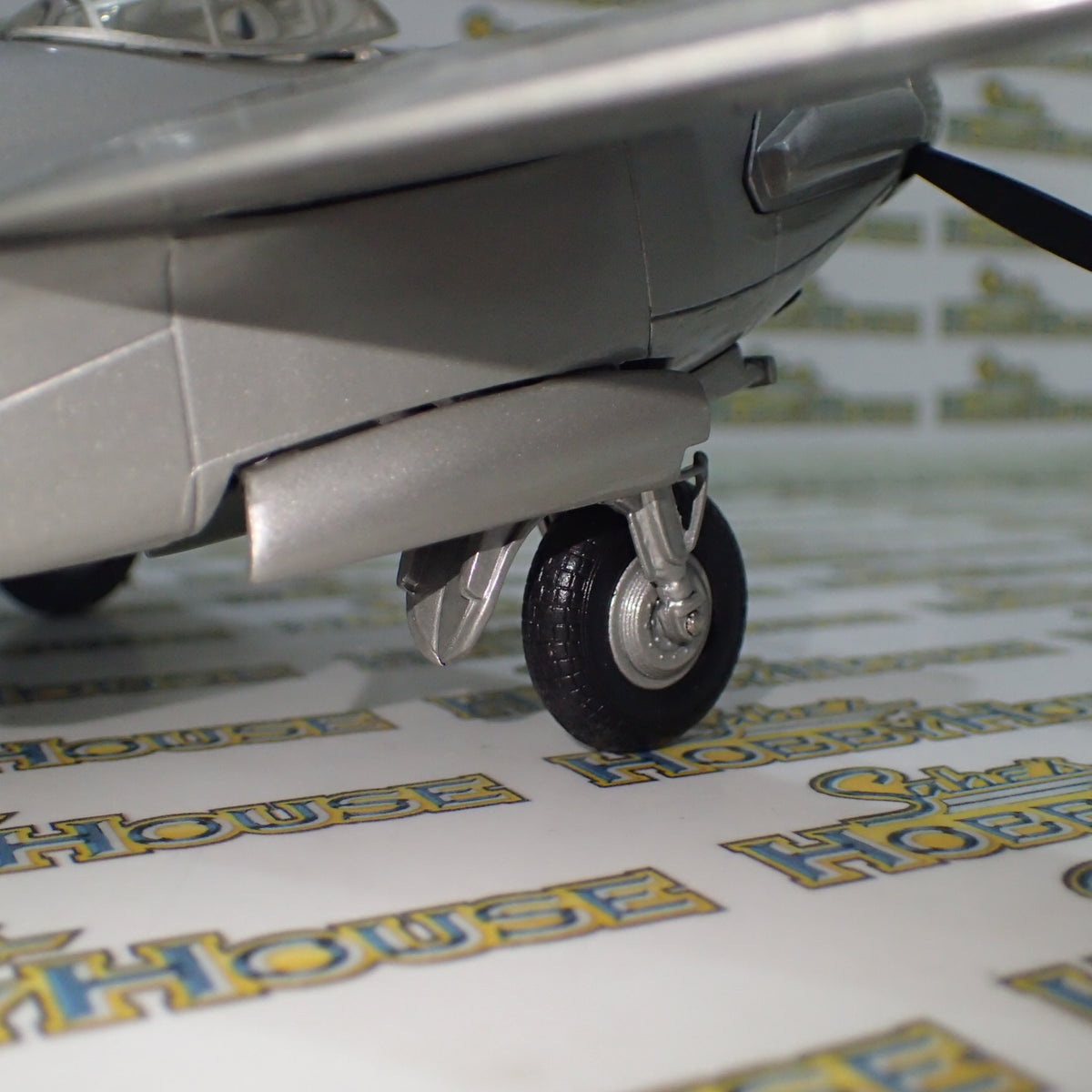 Franklin Mint Armour Collection B11E112 - 1/48 Mosquito Diecast Model Aircraft