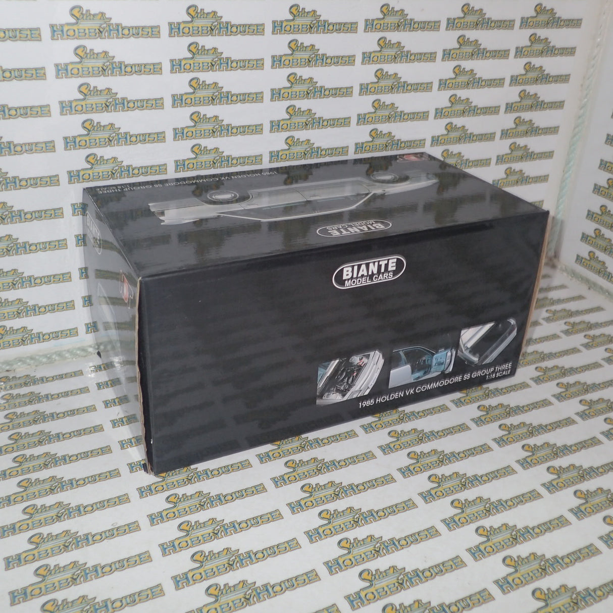 Biante B182705A 1/18 Scale Holden VK Commodore SS Group Three in Asteroid Silver