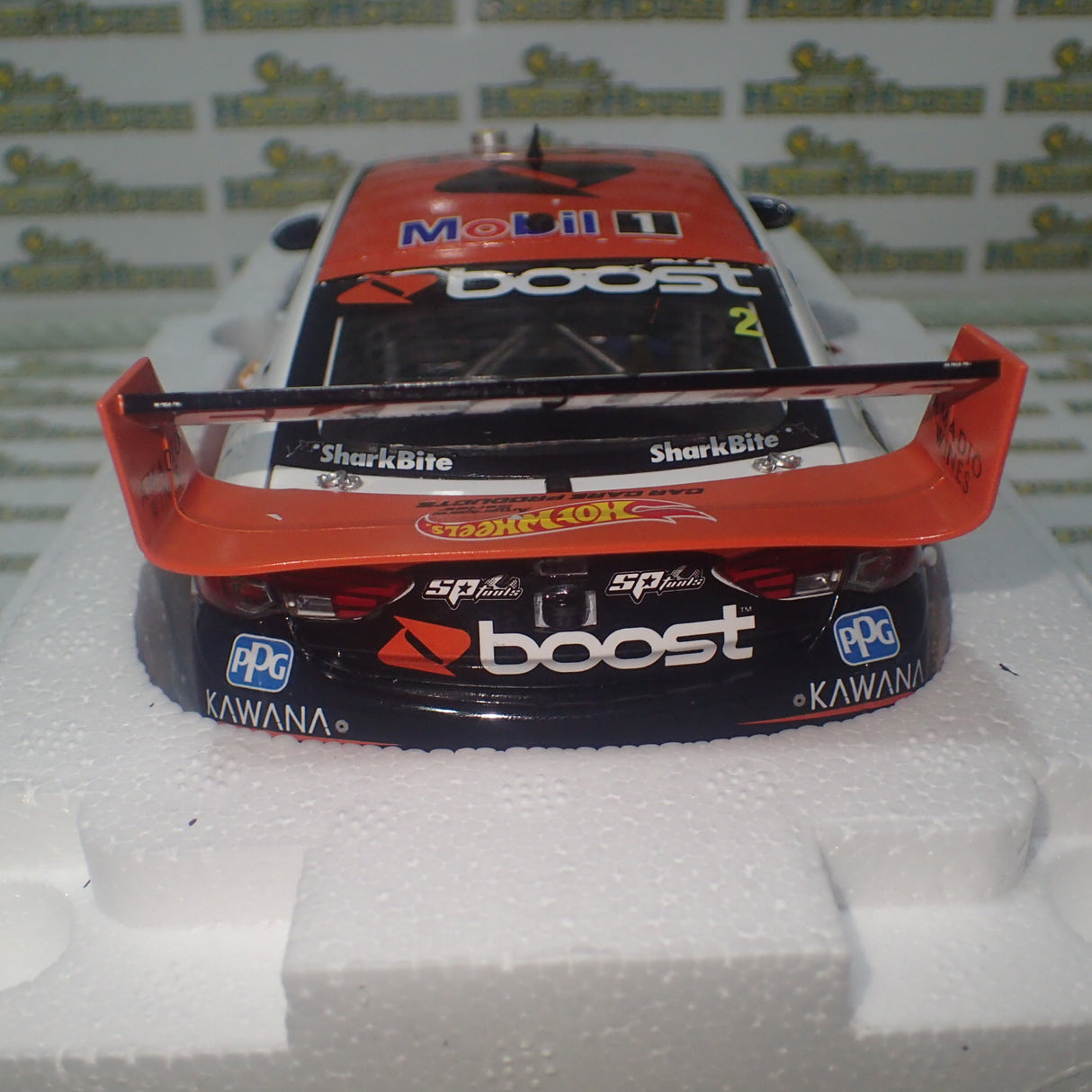 Biante B18H18Q – 1/18 Scale – Holden ZB Commodore V8 Supercar COTF Mobil 1 Boost Mobile Racing #2 Scott Pye 2018 Townsville 400 Diecast Scale Model Replica