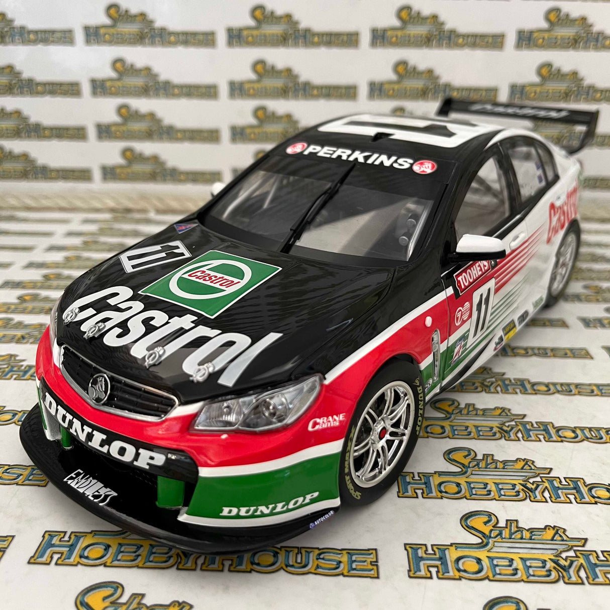 Biante B18R15A - 1/18 Scale - Modern Historics Holden VF Commodore Retrospective 1995 Tooheys 1000 Winner - Drivers: Larry Perkins / Russell Ingall Diecast Model Replica
