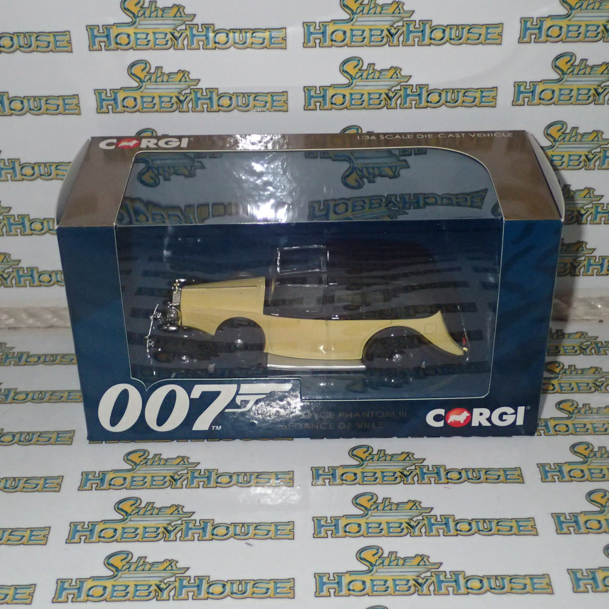 Corgi CC06805 - 1/36 Scale Rolls Royce Phantom III 'Goldfinger' Diecast Scale Model Replica