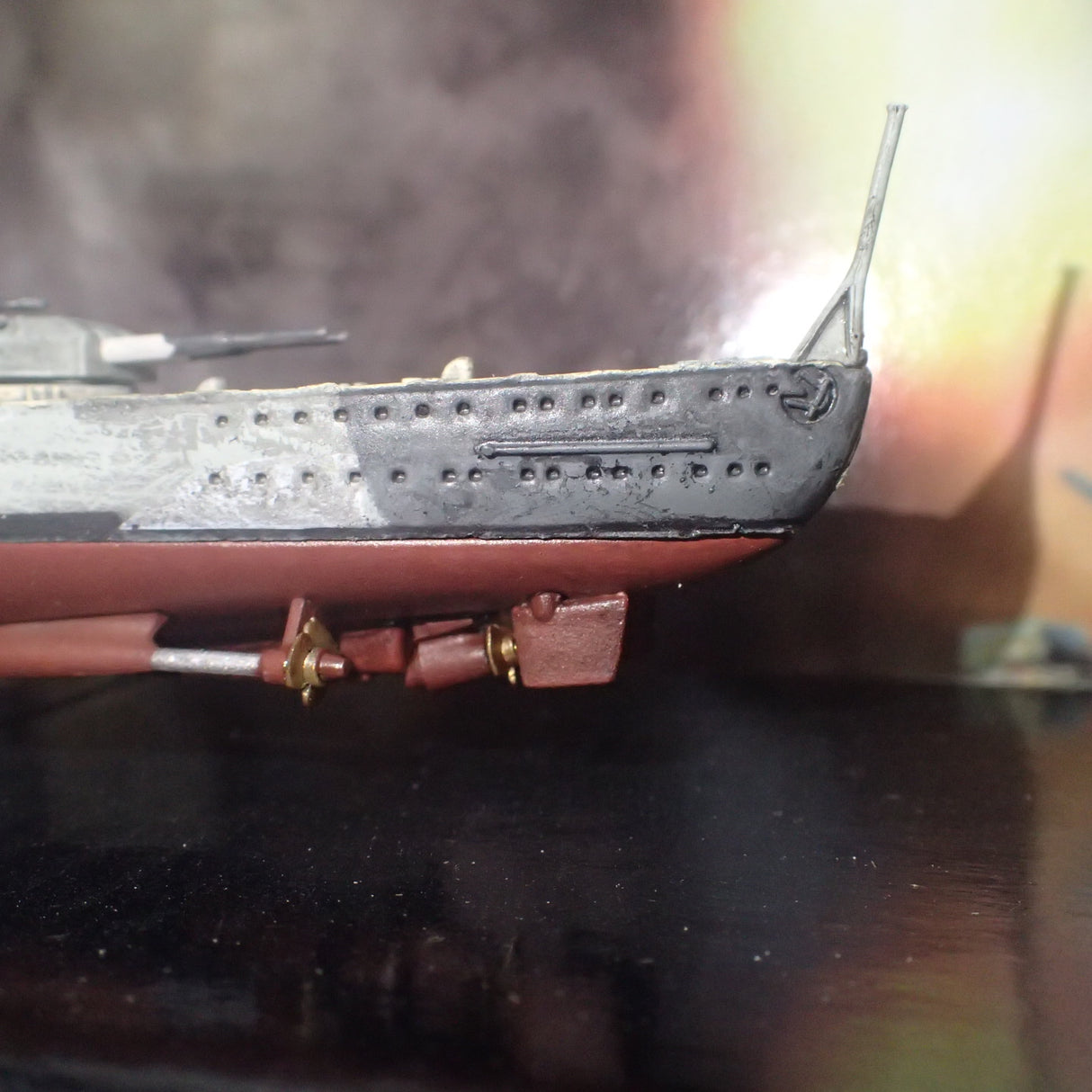 Forces of Valor 86001 - 1/1000 Scale Battle Extreme Series German Battleship Bismarck Poland 1941 Diecast Scale Model Replica