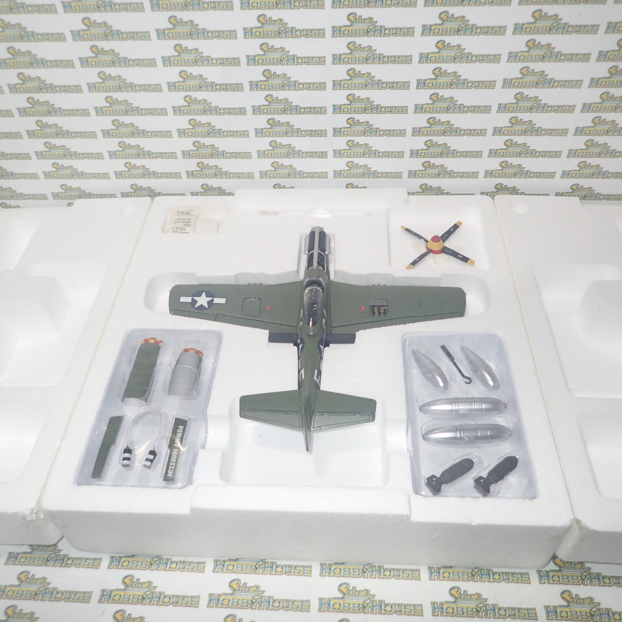 GMP G3502006 - 1/35 Scale P-51D Mustang 44-14789 Missouri Armada Die-Cast Plane